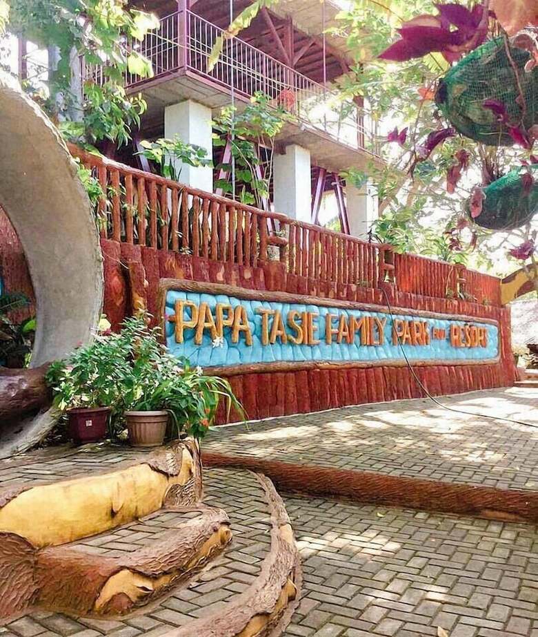 Papa Tasi Lake Side Hotel And Park