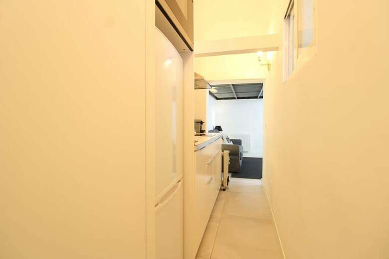 Apartamentos Industrial Studios In Malasa�a By All� Housing