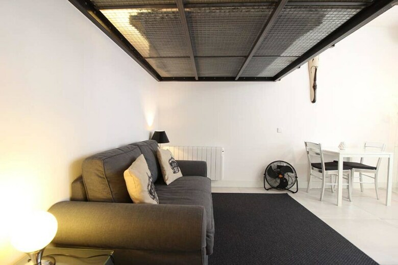 Apartamentos Industrial Studios In Malasa�a By All� Housing