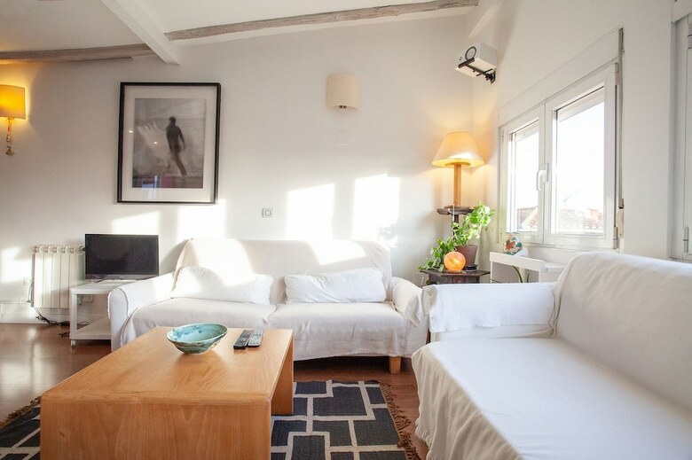 Apartamentos Spacious Flat For Families By All� Housing