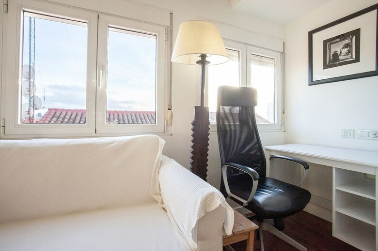 Apartamentos Spacious Flat For Families By All� Housing