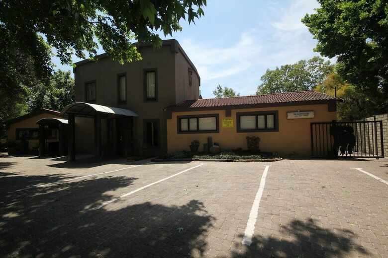 Hotel The Guesthouse