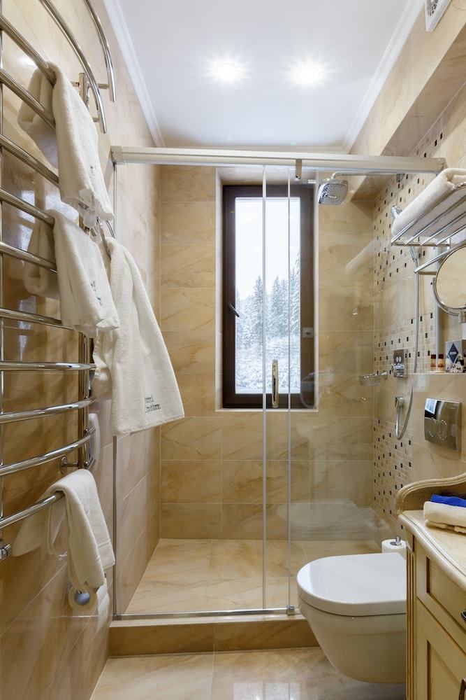 Chevalier Hotel & Spa