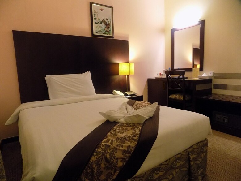 Dream Palace Hotel