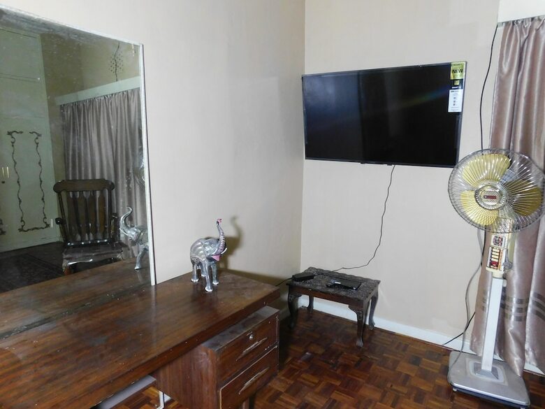 Bed & Breakfast Regal Suites - Kenya