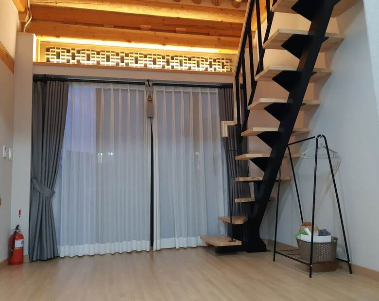 Navillera Hanok Pension