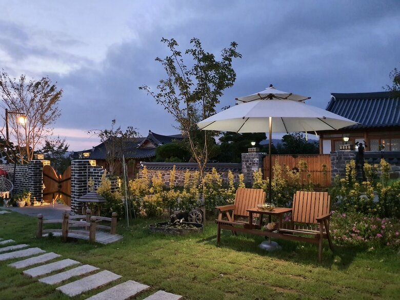 Navillera Hanok Pension