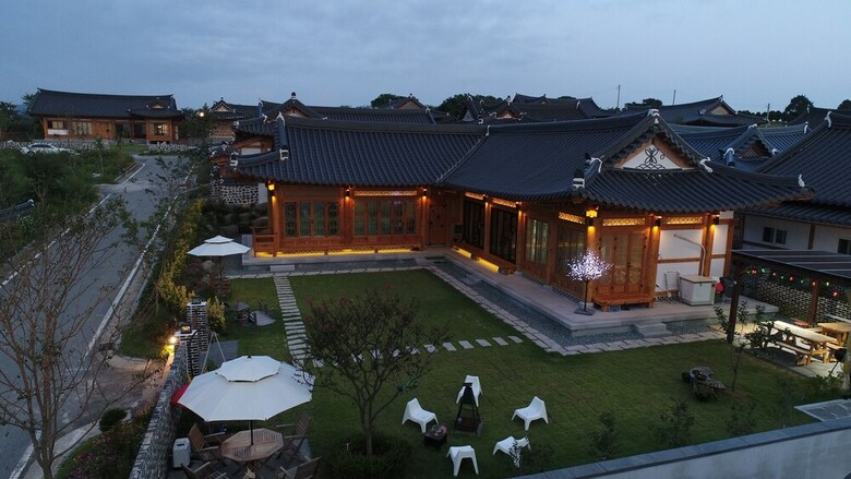 Navillera Hanok Pension