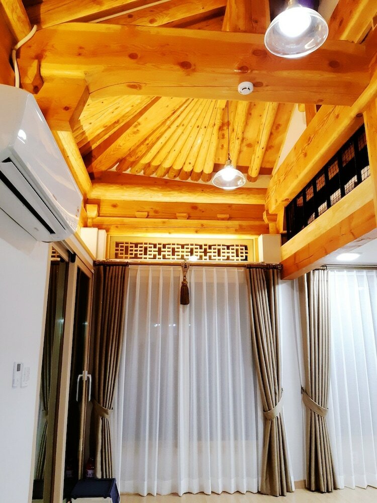 Navillera Hanok Pension