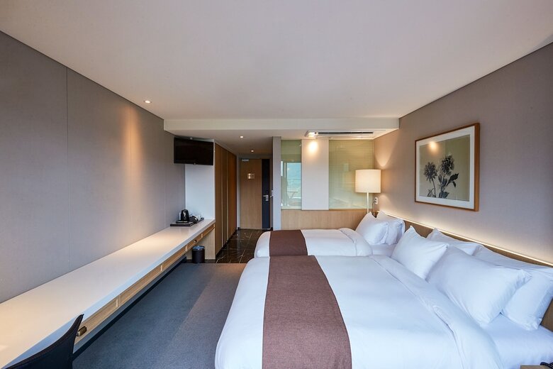 Eden Paradise Hotel