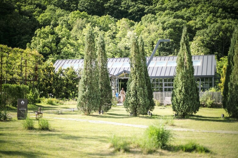Eden Paradise Hotel