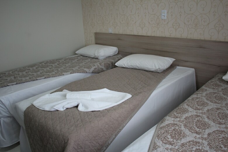 Aj Hotel