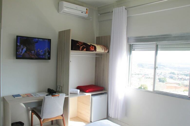 Aj Hotel