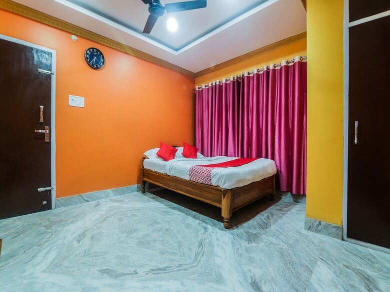 Hotel Oyo 17180 Danni's