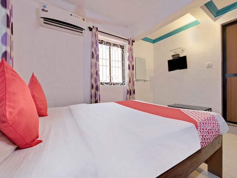 Hotel Oyo 3400 Waves 18