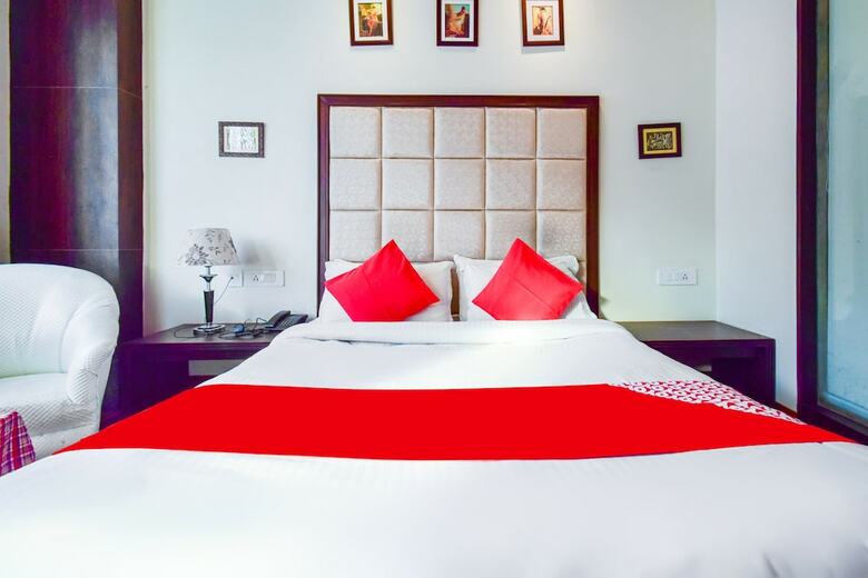 Hotel Oyo 14170 Kufri Star Inn