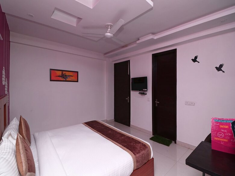 Hotel Oyo 16168 Maira Grand