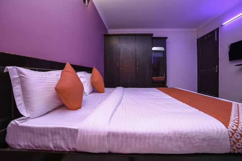 Hotel Oyo 26666 Refuge Home Stays