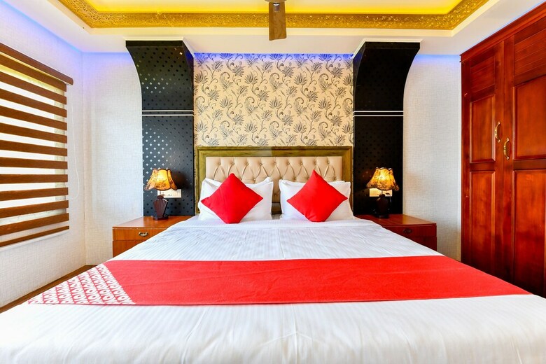 Hotel Oyo 24463 Indigo Luxury 4bhk