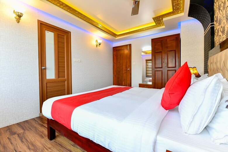 Hotel Oyo 24463 Indigo Luxury 4bhk