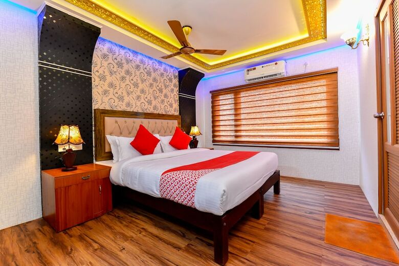 Hotel Oyo 24463 Indigo Luxury 4bhk