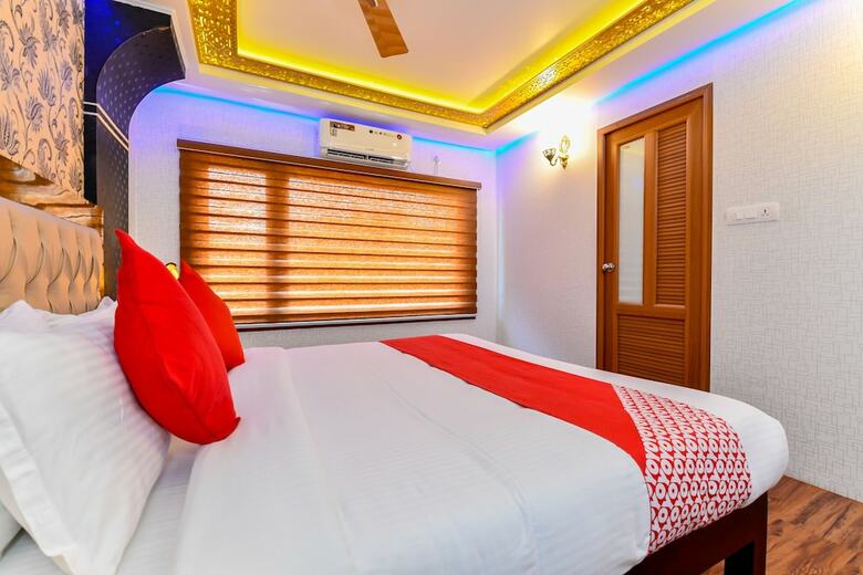 Hotel Oyo 24463 Indigo Luxury 4bhk