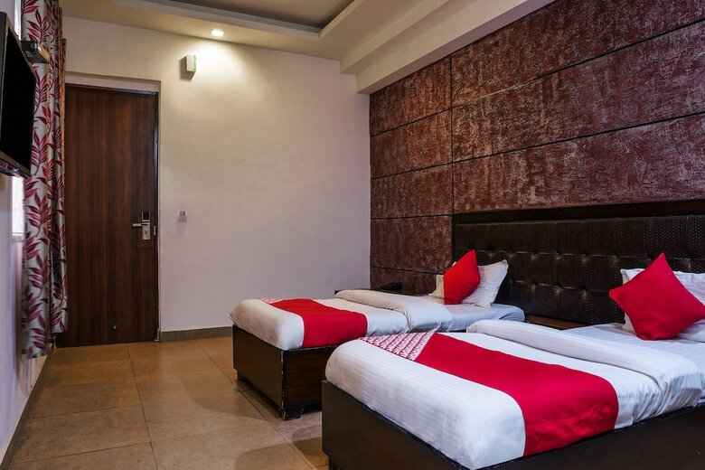 Oyo 18895 Hotel Kartikay Grand
