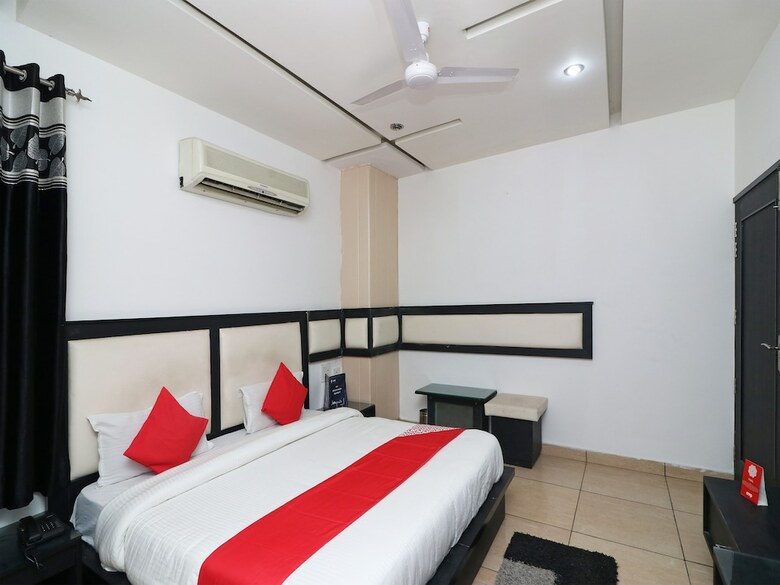Oyo 22977 Hotel Alpine