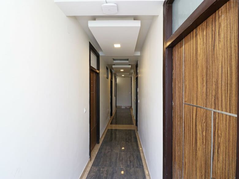 Oyo Flagship 15432 Hotel The Nest
