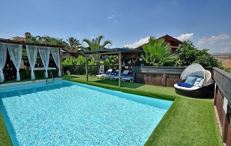 Cabana Touchwood