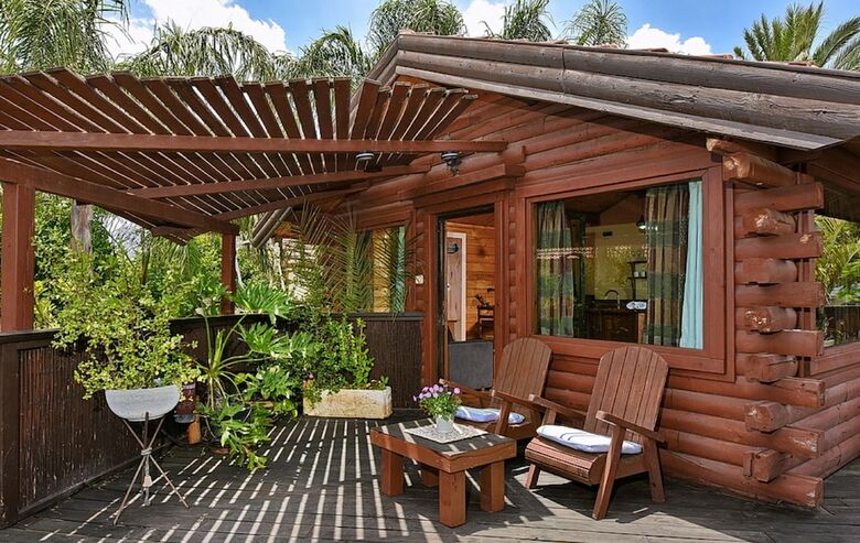 Cabana Touchwood