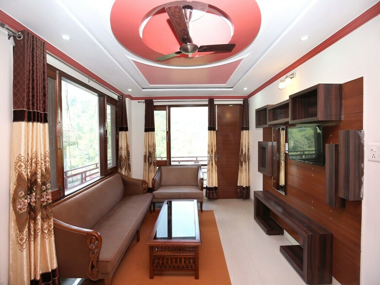 Hotel Oyo 17175 Home Blissful 2bhk Kumarhatti
