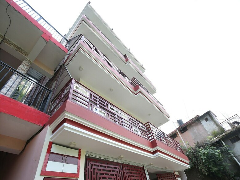 Hotel Oyo 17175 Home Blissful 2bhk Kumarhatti