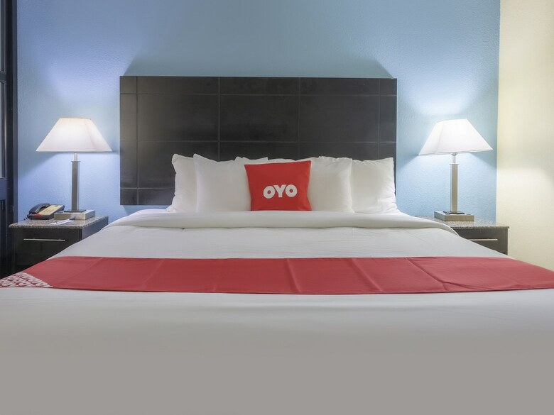 Oyo Hotel Knoxville Tn Cedar Bluff I-40