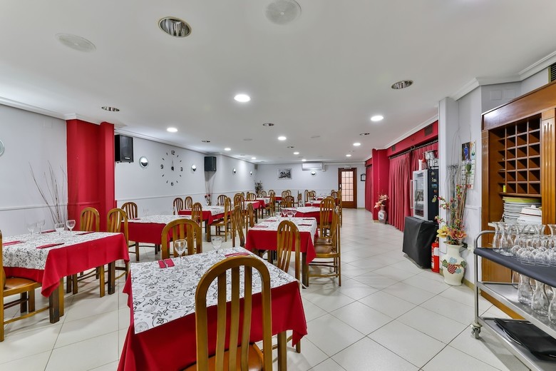 Oyo Hotel Can Peixan
