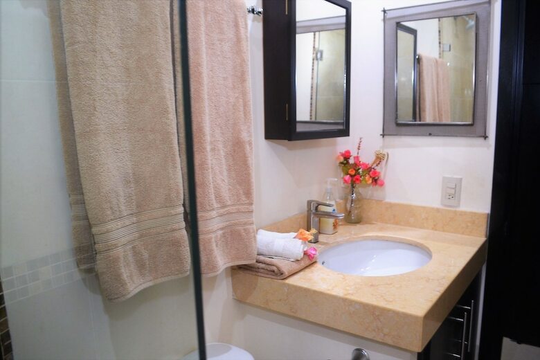 Bella Loma 203 - Condo Breezy Palm By Mdr