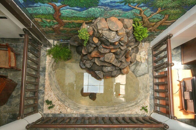 Hotel Dutch Wall