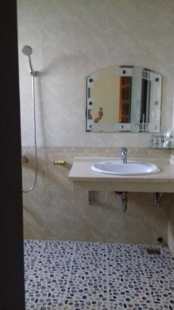Hostal Phu Minh Hotel - Hostel