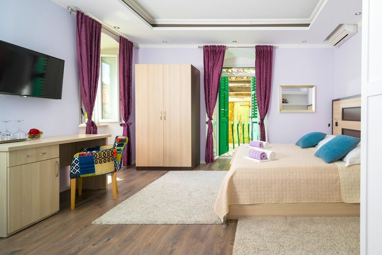 Hotel L U X E Split Luxury Rooms