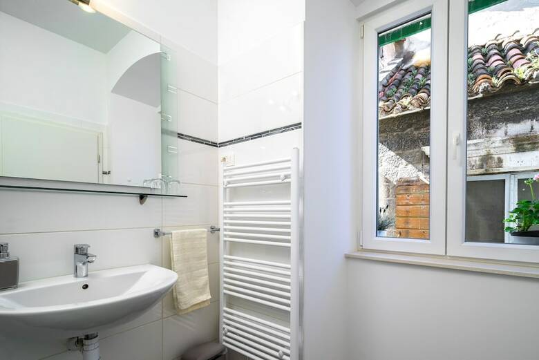 Hotel L U X E Split Luxury Rooms