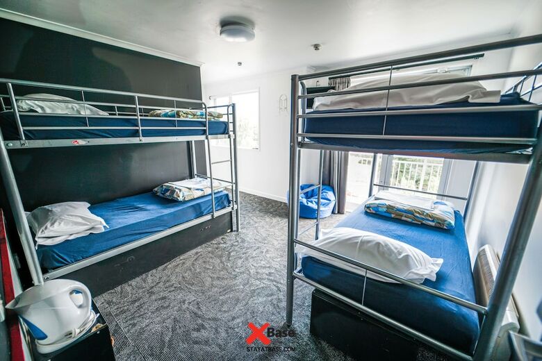 Hostal Base Taupo - Hostel