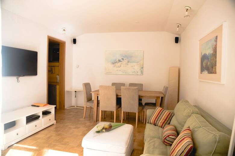 Mahnic Apartment