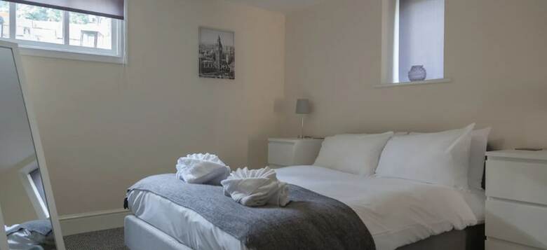 1 Willows Apartment
