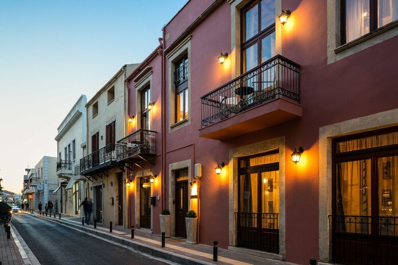 Hotel Phaedra Suites