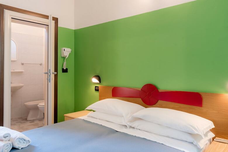 Hot N' Fun Berna Hotel