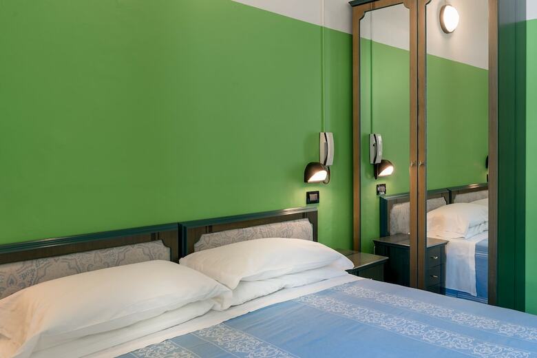 Hot N' Fun Berna Hotel