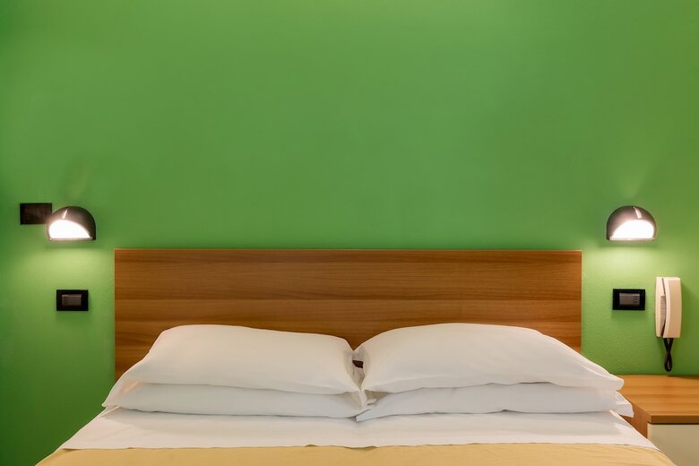 Hot N' Fun Berna Hotel