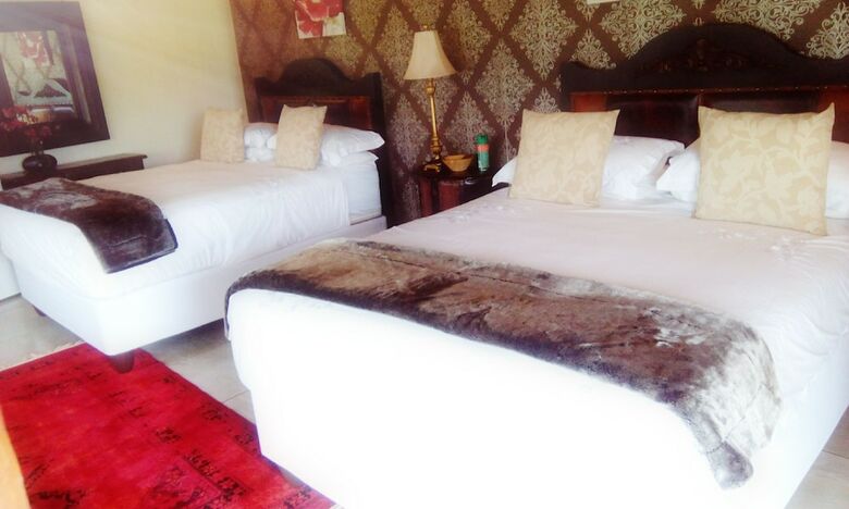 Posada Dwaleni Farm Lodge
