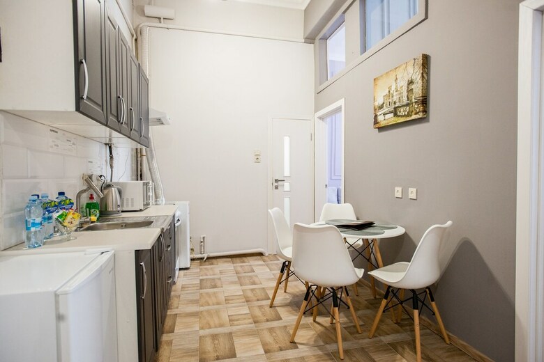 Sf Central Apartments