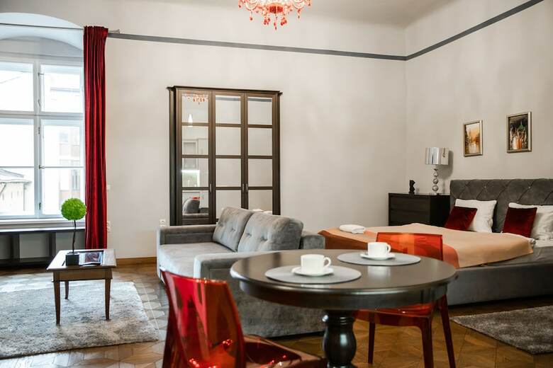 Sf Central Apartments